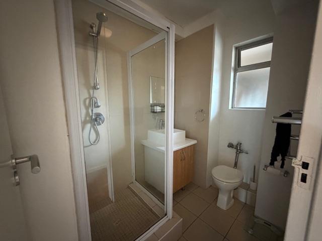 To Let 1 Bedroom Property for Rent in Sea Point Western Cape
